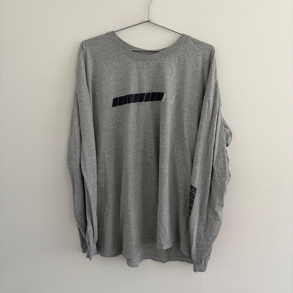 Nike Mens XXL Long Sleeve Graphic T-Shirt Gray Y2K Vintage